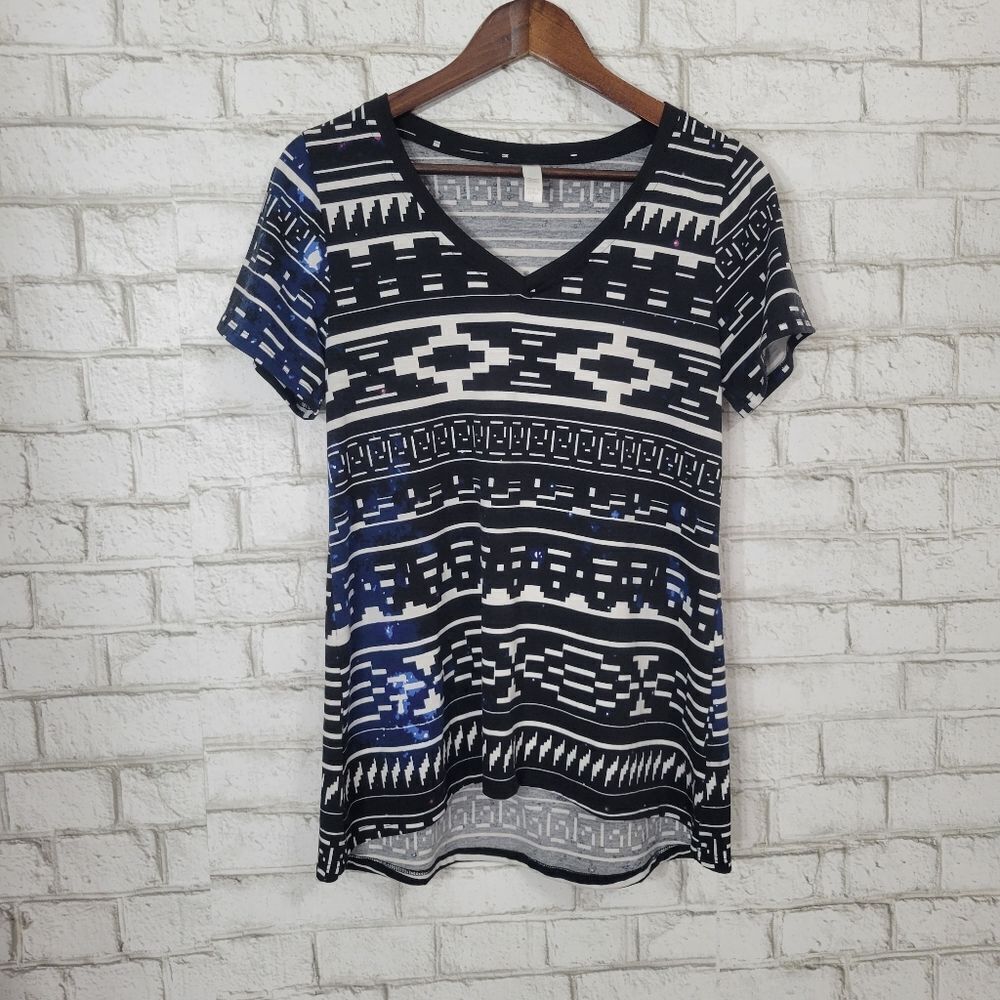 LuLaRoe black printed tee